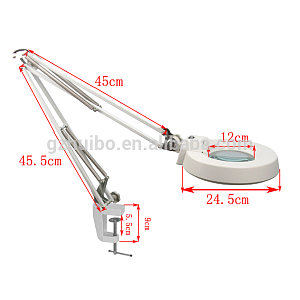 Magnifying table lamp