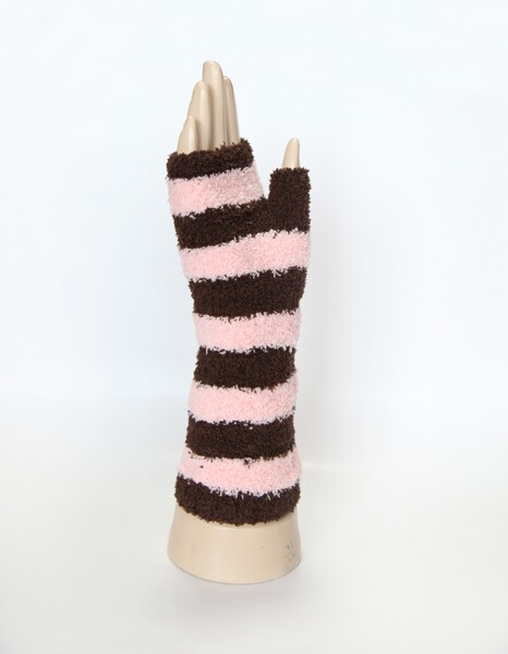 Knit gloves